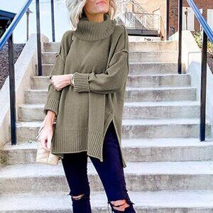 MEROKITTY LONG SLEEVE GREEN MOCK NECK SWEATER NWOT